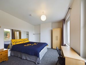 Photo 16- click for photo gallery